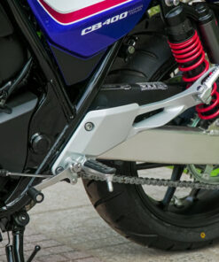 Moto-xe-phan-khoi-lon-Honda-CB-400-SF-Super-Four-2022