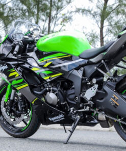 Kawasaki-ZX6R-2023