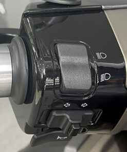 Vitoria-Nicky-300i-ABS-2023-12