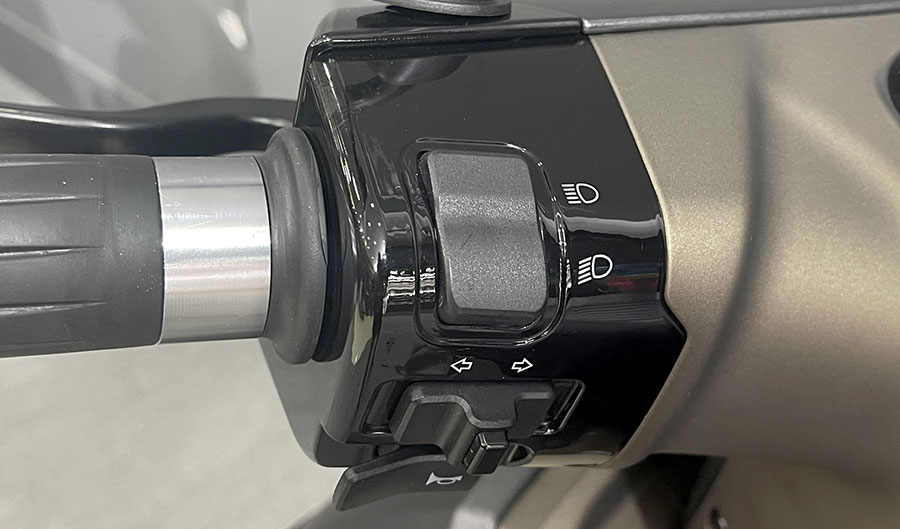 Vitoria Nicky 300i ABS 2023-2 Vitoria-Nicky-300i-ABS-2023-12