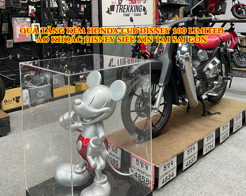 QUA-TANG-KEM-HONDA-CUB-DISNEY-100-LIMITED-AO-KHOAC-DISNEY-SIEU-XIN-TAI-SAI-GON