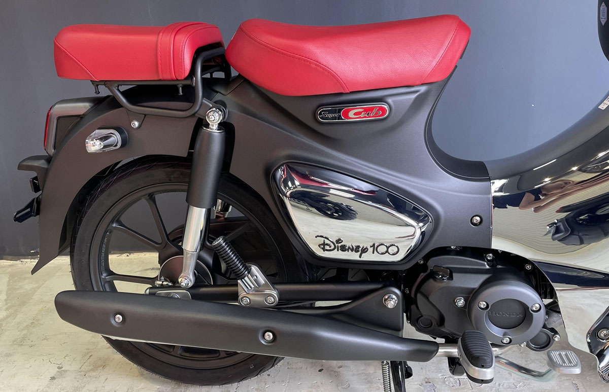 Xe-Cub-C125-Disney-10