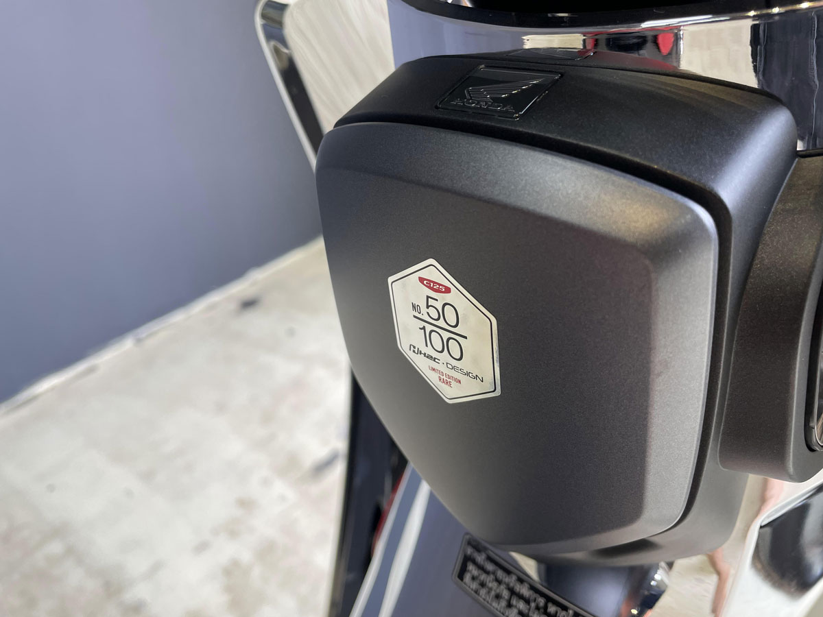 Xe-Cub-C125-Disney-136