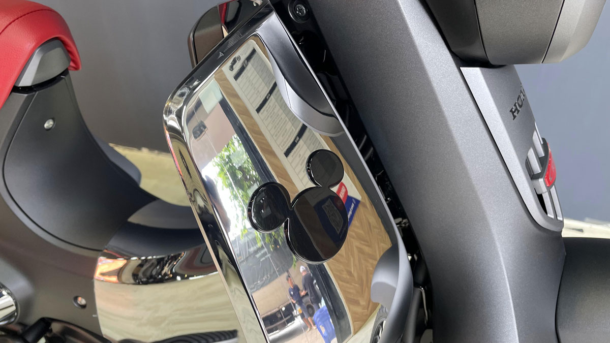 Xe-Cub-C125-Disney-15