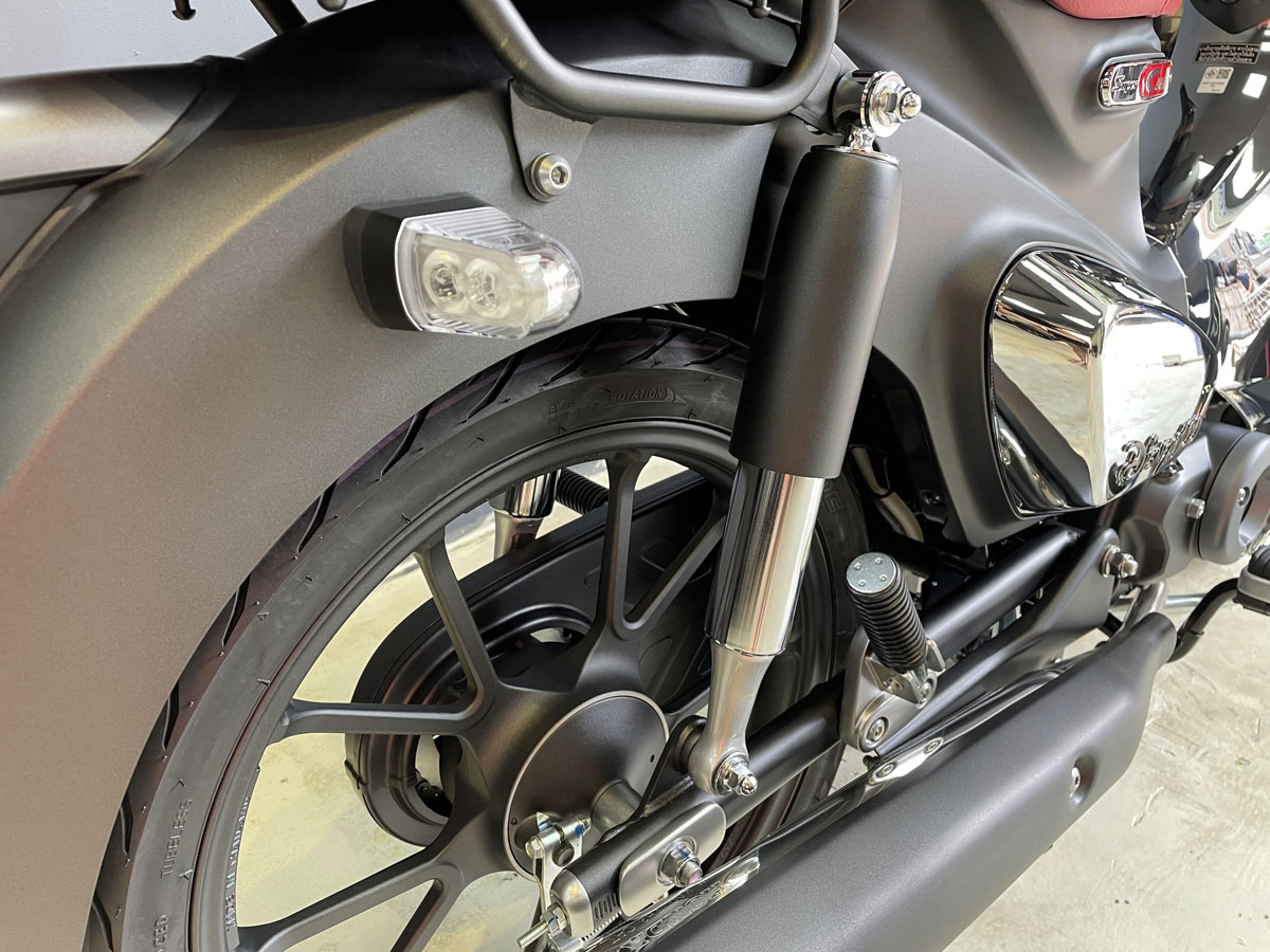 Xe-Cub-C125-Disney-24