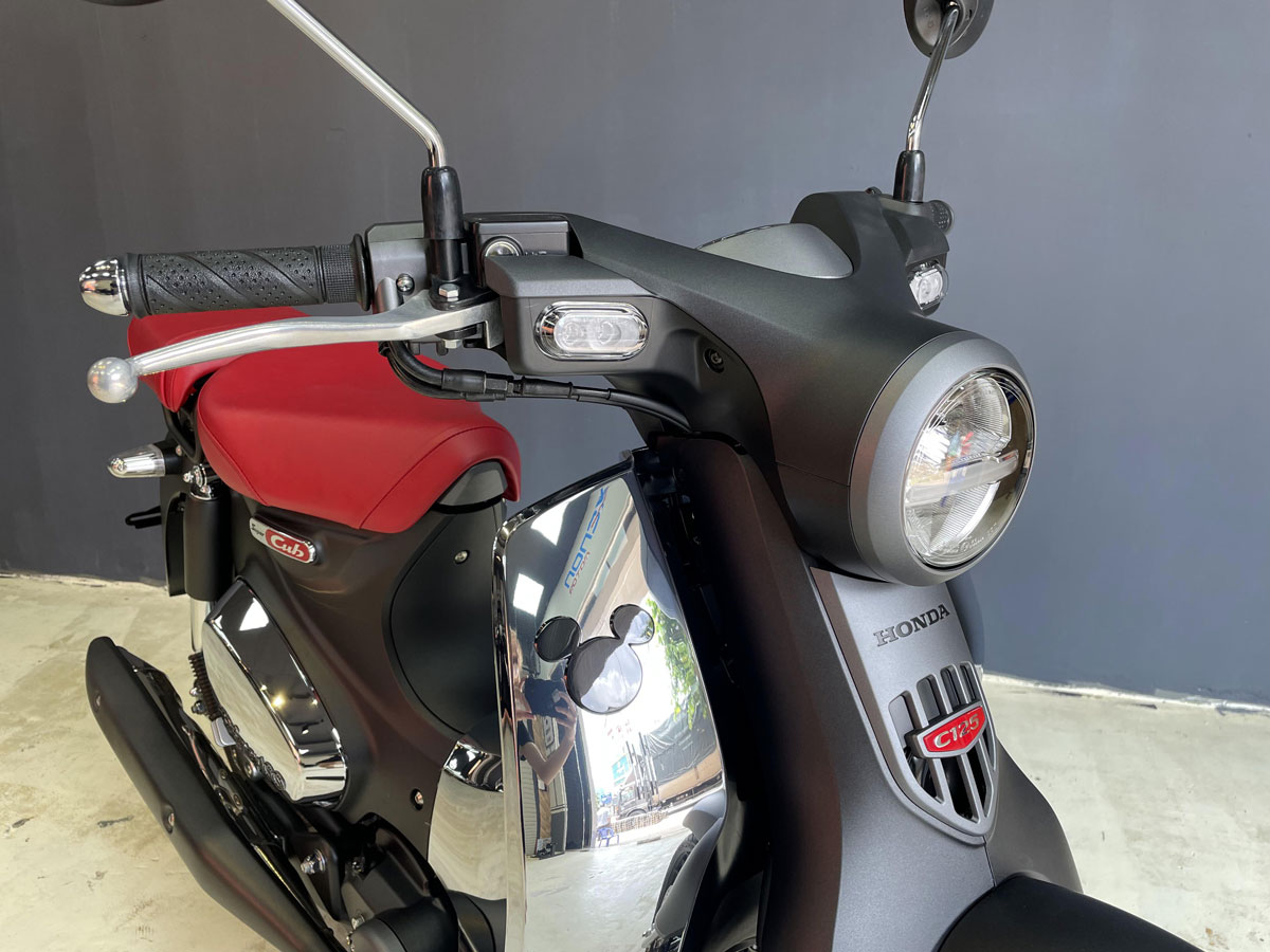 Xe-Cub-C125-Disney-35