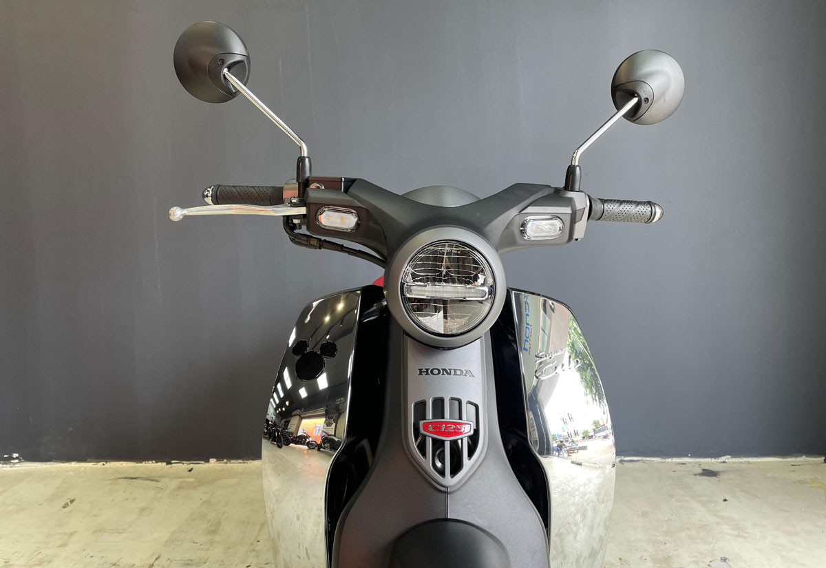 Xe-Cub-C125-Disney-38