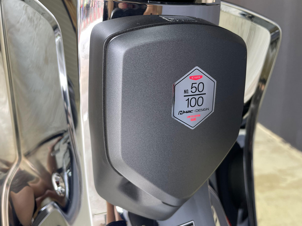 Xe-Cub-C125-Disney-49