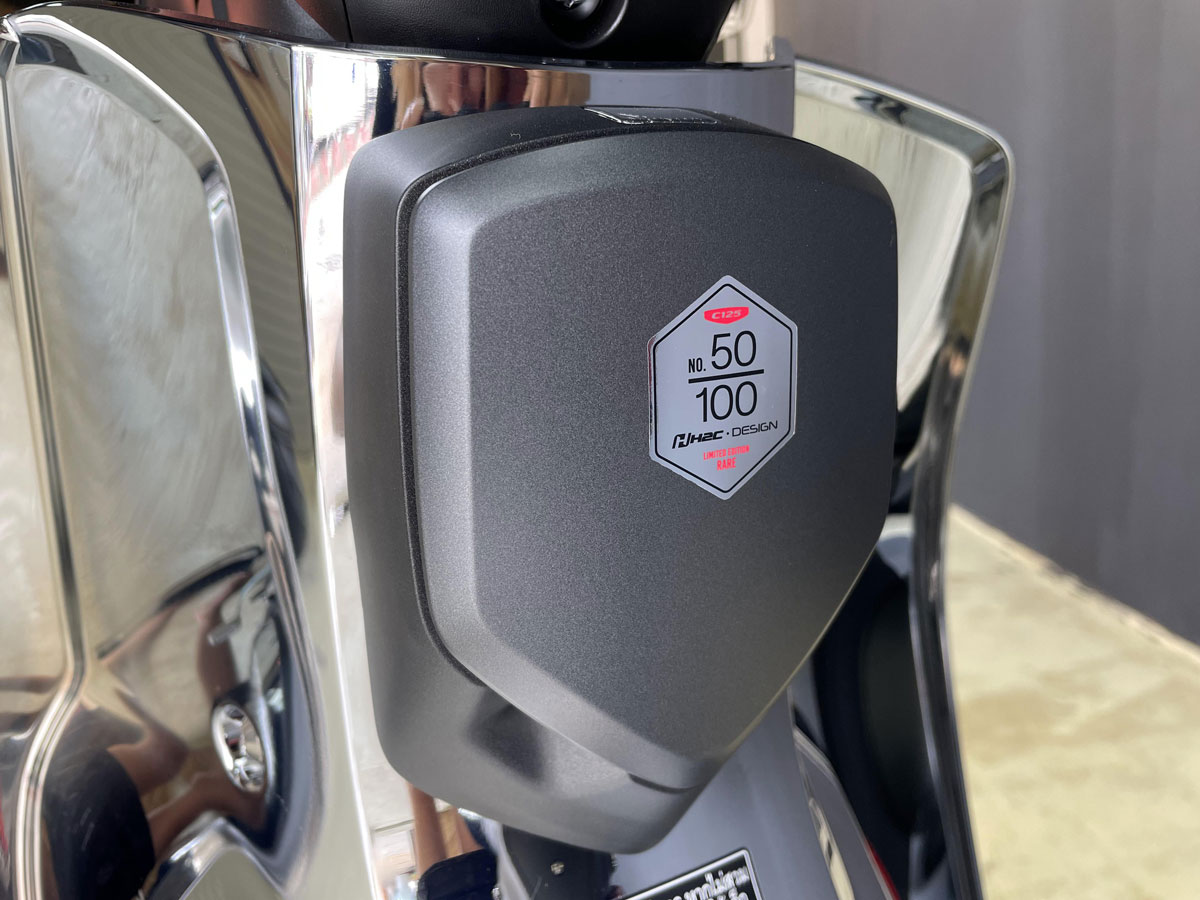 Xe-Cub-C125-Disney-50