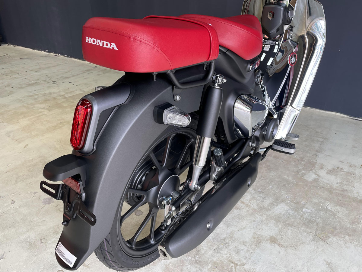 Xe-Cub-C125-Disney-91