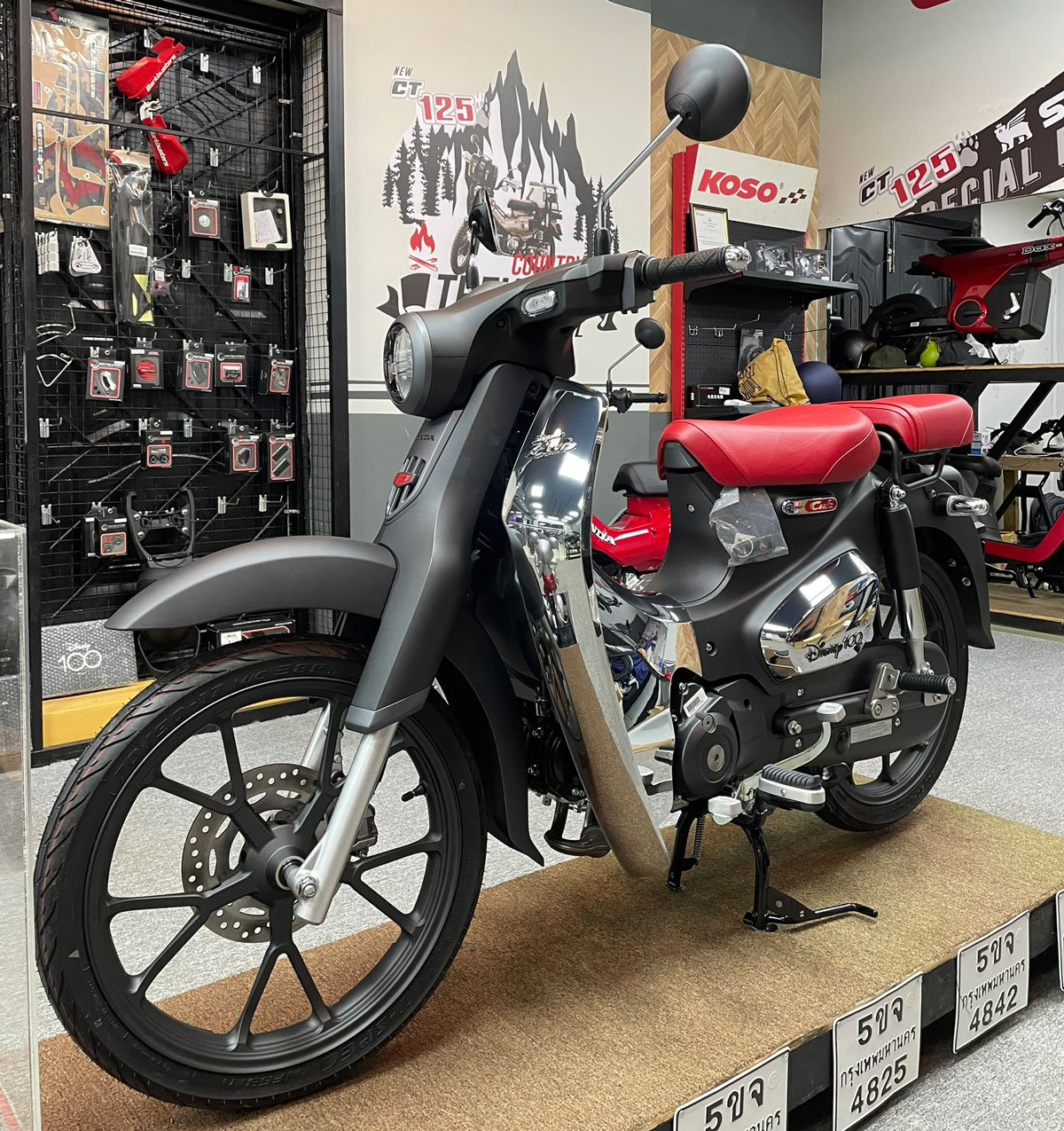 honda-cub-disney-100-limited-15